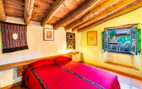 Habitación con cama doble 